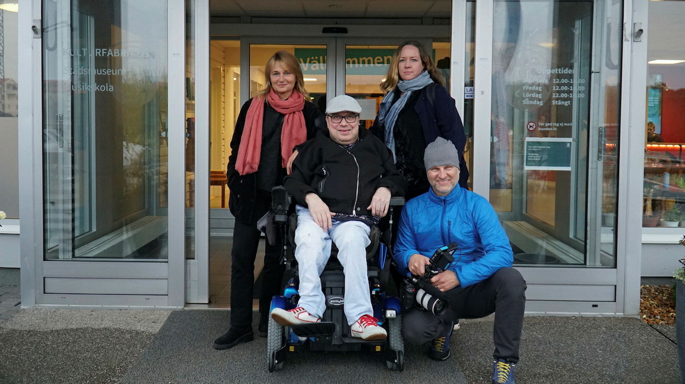 Filminspelning med Peter Larsson och hans konstnärliga team inom mentorsprogrammets residens . En del av projektet Initium som genomförs med stöd från Arvsfonden.